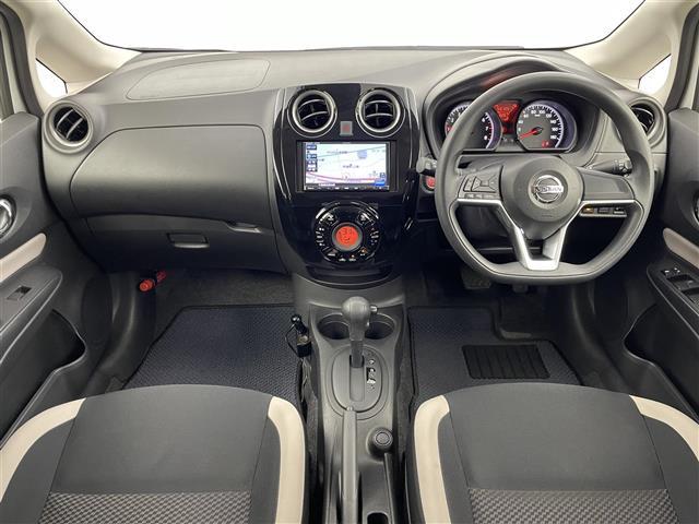 ノート Ｘ　Ｖセレクション　禁煙車　社外７型メモリナビ　エマージェンシーブレーキ　バックカメラ　Ｂｌｕｅｔｏｏｔｈ　コーナーセンサー　オートライト　ヘッドライトレベライザー　プッシュスタート　スマートキー　スペアキー（2枚目）
