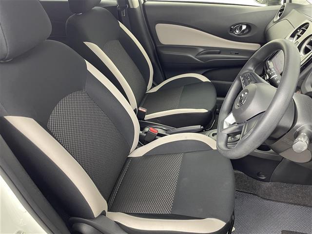 ノート Ｘ　Ｖセレクション　禁煙車　社外７型メモリナビ　エマージェンシーブレーキ　バックカメラ　Ｂｌｕｅｔｏｏｔｈ　コーナーセンサー　オートライト　ヘッドライトレベライザー　プッシュスタート　スマートキー　スペアキー（23枚目）