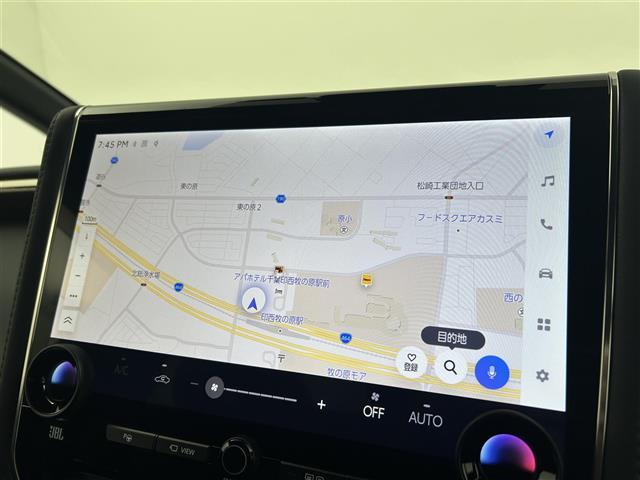 アルファードハイブリッド エグゼクティブラウンジ 禁煙車 純正14型ディスプレイオーディオナビ ワンオーナー トヨタセーフティセンス 左右独立ガラスルーフ JBLプレミアムサウンド 両側パワースライドドア 純正13型フリップダウンモニター(3枚目)
