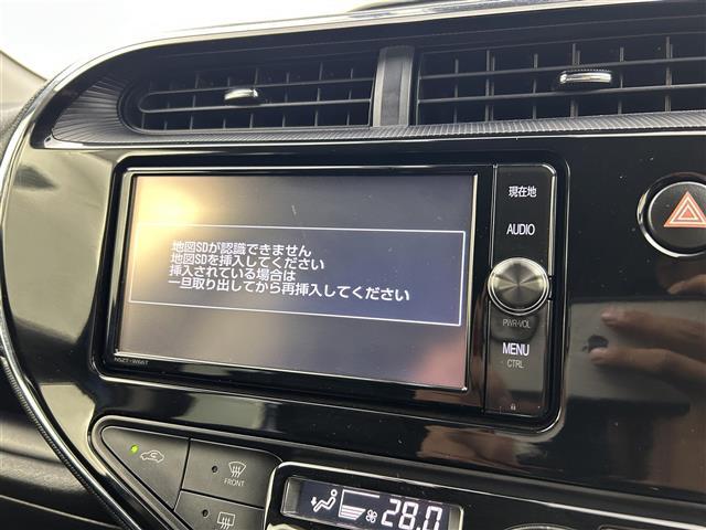 アクア クロスオーバー　禁煙　純正７インチナビ　フルセグ　純正アルミホイール　バックカメラ　ＬＥＤオートライト　ＥＴＣ２．０　オートマチックハイビーム　プッシュスタート　スマートキー　オートエアコン　Ｂｌｕｅｔｏｏｔｈ（4枚目）