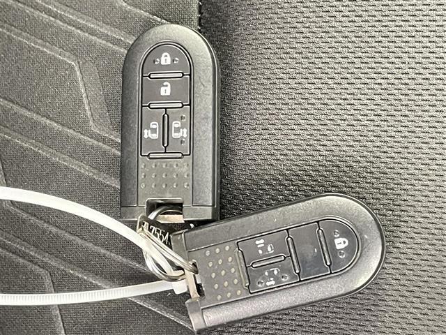 タンク カスタムＧ　禁煙車　純正９インチナビ　衝突被害軽減ブレーキ　両側パワースライドドア　コーナーセンサー　バックカメラ　クルーズコントロール　ＬＥＤヘッドライト　オートハイビーム　ＥＴＣ　Ｂｌｕｅｔｏｏｔｈ（21枚目）