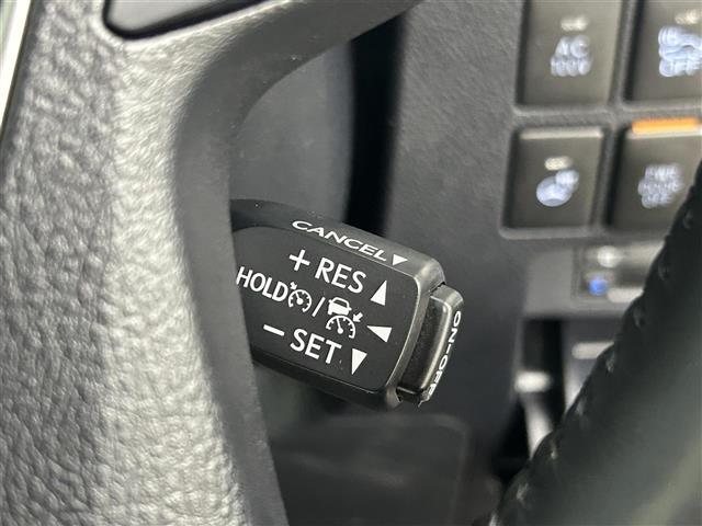 アルファードハイブリッド エグゼクティブラウンジＳ　禁煙車　ＪＢＬ　リアエンターテイメント　パノラミックビューモニター　サンルーフ　トヨタセーフティセンス純正ナビ　デジタルインナーミラー　ブラインドスポットモニター　レーダークルーズコントロール（21枚目）
