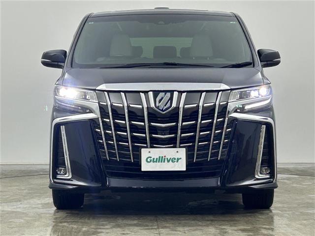 アルファードハイブリッド エグゼクティブラウンジＳ　禁煙車　ＪＢＬ　リアエンターテイメント　パノラミックビューモニター　サンルーフ　トヨタセーフティセンス純正ナビ　デジタルインナーミラー　ブラインドスポットモニター　レーダークルーズコントロール（35枚目）
