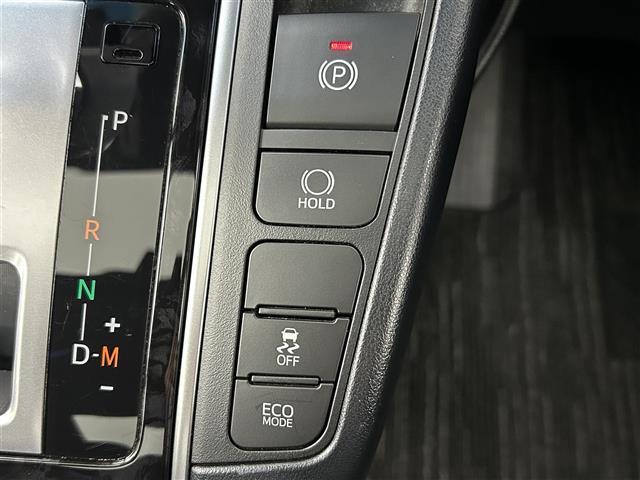 アルファード ２．５Ｓ　タイプゴールド　禁煙車　純正ディスプレイオーディオ　フリップダウンモニター　サンルーフ　両側パワースライドドア　パワーバックドア　衝突軽減ブレーキ　レーンキープアシスト　オートハイビーム　レーダークル―ズコントロール（11枚目）