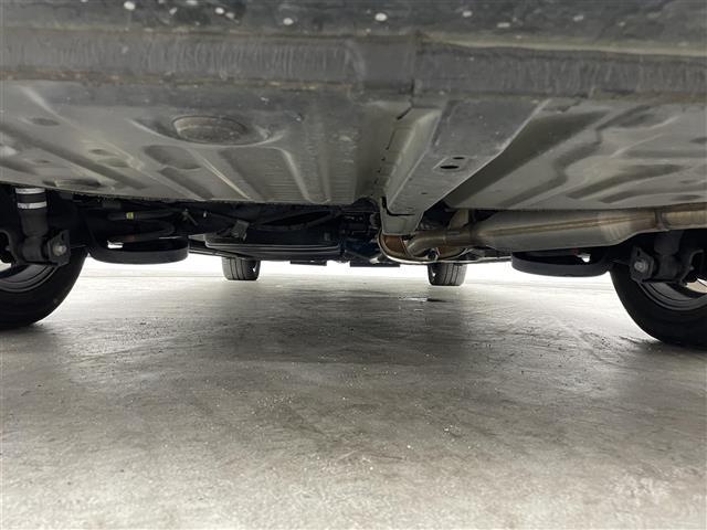 ヴォクシー ハイブリッドＺＳ　煌ＩＩ　禁煙車　純正９インチナビ　両側パワースライドドア　純正１２．１インチフリップダウンモニター　衝突被害軽減ブレーキ　ＬＥＤヘッドライト　オートハイビーム　ビルトインＥＴＣ　フォグライト　フルセグＴＶ（43枚目）