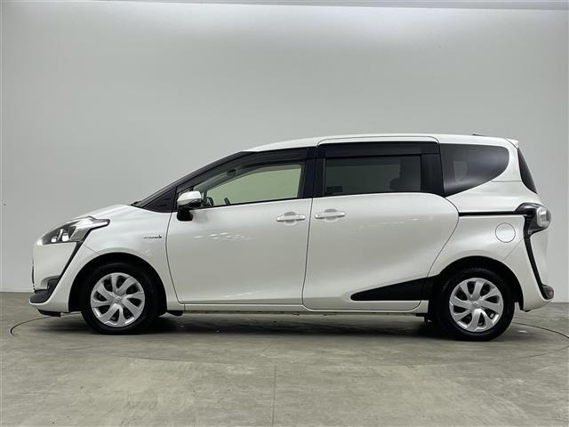 シエンタ ハイブリッドＧ　禁煙車　純正ナビ　両側パワースライドドア　衝突被害軽減ブレーキ　車線逸脱警報　バックカメラ　ビルトインＥＴＣ２．０　オートハイビーム　スマートキー　純正フロアマット　純正ドアバイザー　フルセグＴＶ（32枚目）