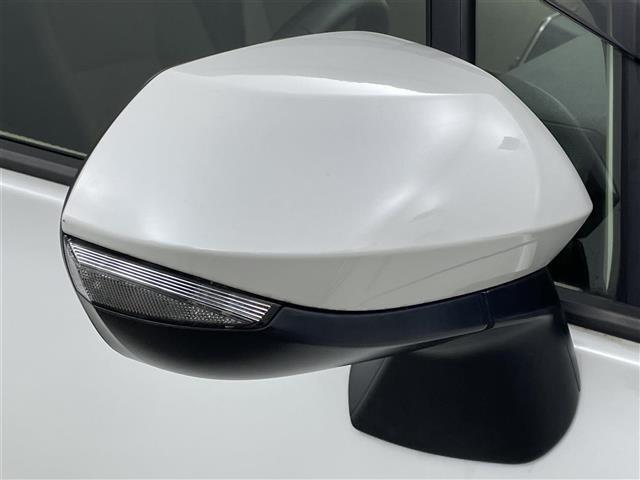 シエンタ ハイブリッドＧ　禁煙車　純正ナビ　両側パワースライドドア　衝突被害軽減ブレーキ　車線逸脱警報　バックカメラ　ビルトインＥＴＣ２．０　オートハイビーム　スマートキー　純正フロアマット　純正ドアバイザー　フルセグＴＶ（38枚目）