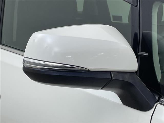 アルファード ２．５Ｓ　禁煙車　純正９型メモリナビ　アルパインフリップダウンモニター　片側パワースライドドア　クルーズコントロール　コーナーセンサー　　バックカメラ　革巻きステアリング　ＬＥＤヘッドライト　フォグライト（38枚目）