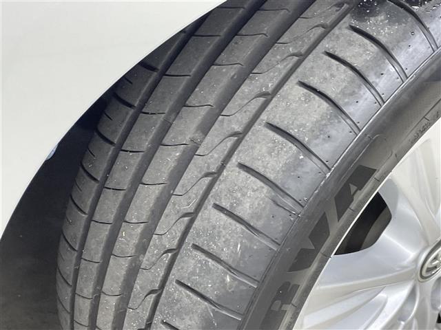 アルファード ２．５Ｓ　禁煙車　純正９型メモリナビ　アルパインフリップダウンモニター　片側パワースライドドア　クルーズコントロール　コーナーセンサー　　バックカメラ　革巻きステアリング　ＬＥＤヘッドライト　フォグライト（41枚目）