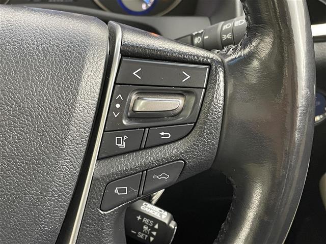 アルファードハイブリッド エグゼクティブラウンジ　禁煙車　純正９型ディスプレイオーディオ　１２．１型フリップダウンモニター　ＪＢＬプレミアムサウンド　トヨタセーフティセンス　ツインサンルーフ　両側パワースライドドア　パワーバックドア　バックカメラ（18枚目）