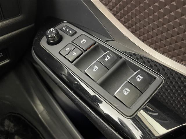 Ｃ－ＨＲ Ｇ　禁煙車　純正９型メモリナビ　ワンオーナー　トヨタセーフティセンス　ブラインドスポットモニター　バックカメラ　シートヒーター　レーダークルーズコントロール　クリアランスソナー　フルセグＴＶ（20枚目）
