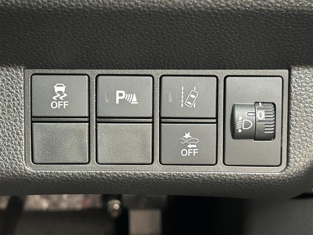 Ｎ－ＷＧＮカスタム Ｌホンダセンシング　禁煙車　純正ナビ　衝突軽減　レーンキープアシスト　オートハイビーム　バックカメラ　コーナーセンサー　ビルトインＥＴＣ　電子パーキング　オートホールド　ＬＥＤヘッドライト　フォグライト　ヘッドライトレベ（8枚目）