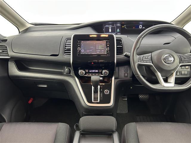 セレナ ハイウェイスター　Ｖセレクション　禁煙車　純正ナビ　両側パワースライドドア　クルーズコントロール　衝突被害軽減ブレーキ　バックカメラ　車線逸脱警報　ＬＥＤヘッドライト　フォグライト　オートライト　アイドリングストップ　スマートキー（2枚目）