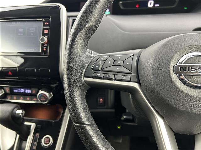 セレナ ハイウェイスター　Ｖセレクション　禁煙車　純正ナビ　両側パワースライドドア　クルーズコントロール　衝突被害軽減ブレーキ　バックカメラ　車線逸脱警報　ＬＥＤヘッドライト　フォグライト　オートライト　アイドリングストップ　スマートキー（10枚目）