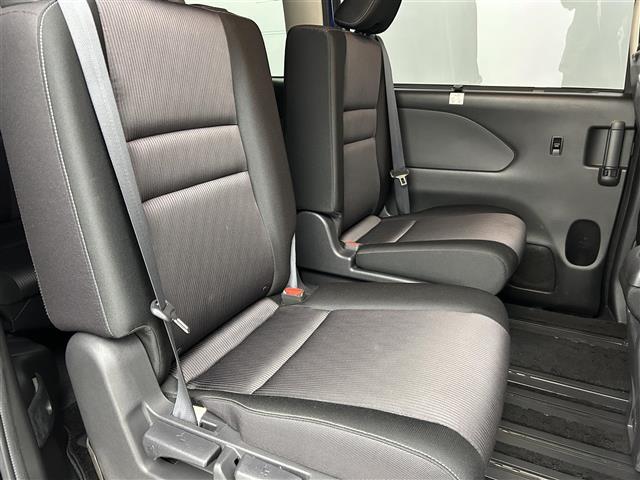 セレナ ハイウェイスター　Ｖセレクション　禁煙車　純正ナビ　両側パワースライドドア　クルーズコントロール　衝突被害軽減ブレーキ　バックカメラ　車線逸脱警報　ＬＥＤヘッドライト　フォグライト　オートライト　アイドリングストップ　スマートキー（24枚目）