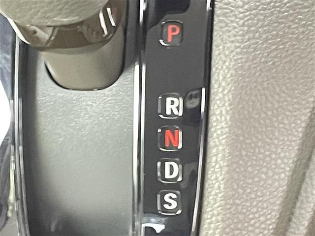 Ｎ－ＷＧＮ Ｌホンダセンシング　禁煙車　衝突軽減　レーンレーダークルコン　レーンキープアシスト　コーナーセンサー　ビルトインＥＴＣ　運転席シートヒーター　電子パーキング　オートホールド　ヘッドライトレベライザー　プッシュスタート（16枚目）