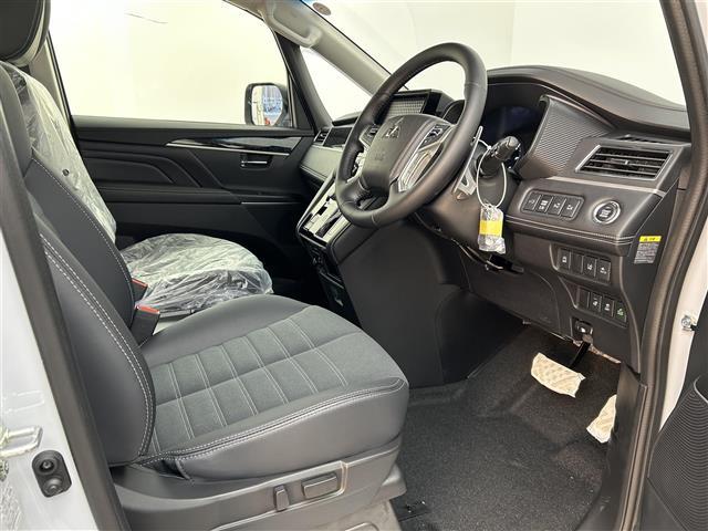 デリカＤ：５ シャモニー　禁煙車　登録済未使用車　ｅ－Ａｓｓｉｓｔ　両側パワースライドドア　パワーバックドア　全方位カメラ　シートヒーター　ハンドルヒーター　レーダークルーズコントロール　パドルシフト　ＬＥＤヘッドライト（22枚目）