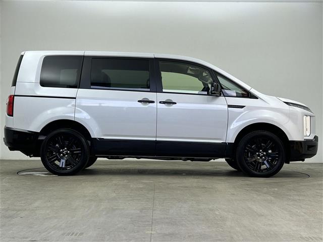 デリカＤ：５ シャモニー　禁煙車　登録済未使用車　ｅ－Ａｓｓｉｓｔ　両側パワースライドドア　パワーバックドア　全方位カメラ　シートヒーター　ハンドルヒーター　レーダークルーズコントロール　パドルシフト　ＬＥＤヘッドライト（41枚目）