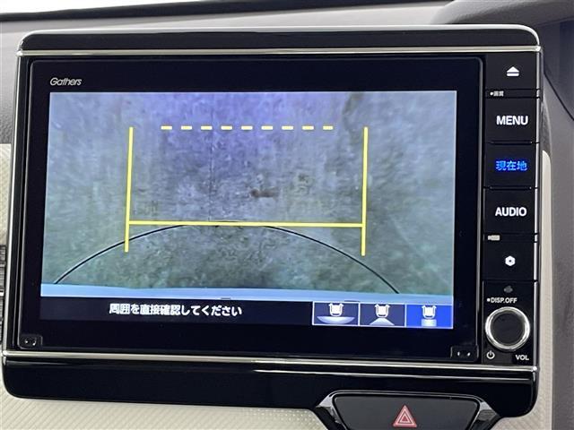 Ｎ－ＢＯＸ Ｇ・Ｌホンダセンシング　禁煙車　ホンダセンシング　片側パワースライドドア　純正８インチメモリナビ　バックカメラ　シートヒーター　ＬＥＤオートライト　ＥＴＣ　フルセグテレビ　アダプティブクルーズコントロール　プッシュスタート（5枚目）