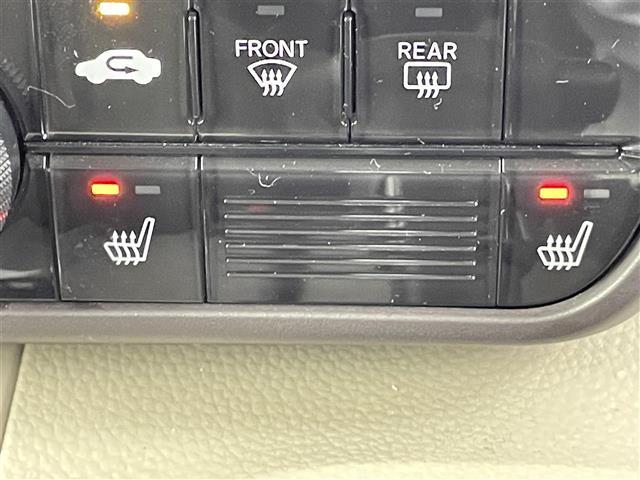 Ｎ－ＢＯＸ Ｇ・Ｌホンダセンシング　禁煙車　ホンダセンシング　片側パワースライドドア　純正８インチメモリナビ　バックカメラ　シートヒーター　ＬＥＤオートライト　ＥＴＣ　フルセグテレビ　アダプティブクルーズコントロール　プッシュスタート（10枚目）