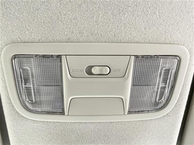 Ｎ－ＢＯＸ Ｇ・Ｌホンダセンシング　禁煙車　ホンダセンシング　片側パワースライドドア　純正８インチメモリナビ　バックカメラ　シートヒーター　ＬＥＤオートライト　ＥＴＣ　フルセグテレビ　アダプティブクルーズコントロール　プッシュスタート（17枚目）