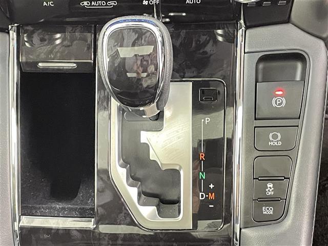 アルファード ２．５Ｓ　Ｃパッケージ　禁煙車　純正９型ディスプレイオーディオナビ　ワンオーナー　トヨタセーフティセンス　フリップダウンモニター　ツインサンルーフ　両側パワースライドドア　パワーバックドア　デジタルインナーミラー（18枚目）