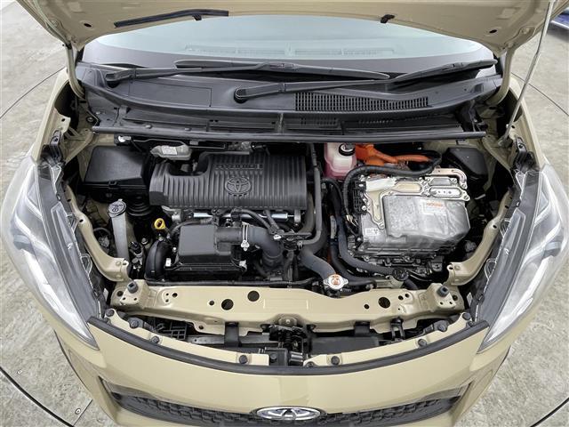 シエンタ ハイブリッドＧ　グランパー　禁煙車　純正７型メモリナビ　トヨタセーフティセンス　両側パワースライドドア　シートヒーター　ステアリングヒーター　社外１５インチＡＷ　クルーズコントロール　バックカメラ　ＬＥＤヘッドライト（42枚目）