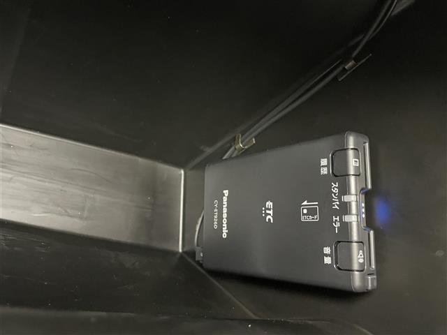 ＣＸ－８ ＸＤ　ブラックトーンエディション　禁煙車　純正ナビ　全方位カメラ　ＢＯＳＥサウンド　ルーフレール　ＢＳＭ　ＨＵＤ　パワーバックドア　ＬＥＤヘッドライト　ハーフレザーシート　パワーシート　シートヒーター　フルセグＴＶ　Ｂｌｕｅｔｏｏｔｈ（7枚目）