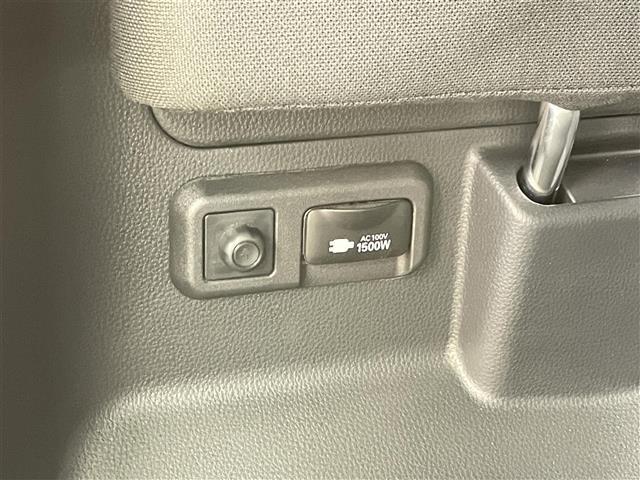 ヴォクシー ハイブリッドＳ－Ｚ　禁煙車　プリクラッシュセーフティ　両側パワースライドドア　１３．２インチ有機ＥＬフリップダウンモニター　ヘッドアップディスプレイ　デジタルインナーミラー　純正１０．５インチディスプレイナビ　ＥＴＣ（25枚目）