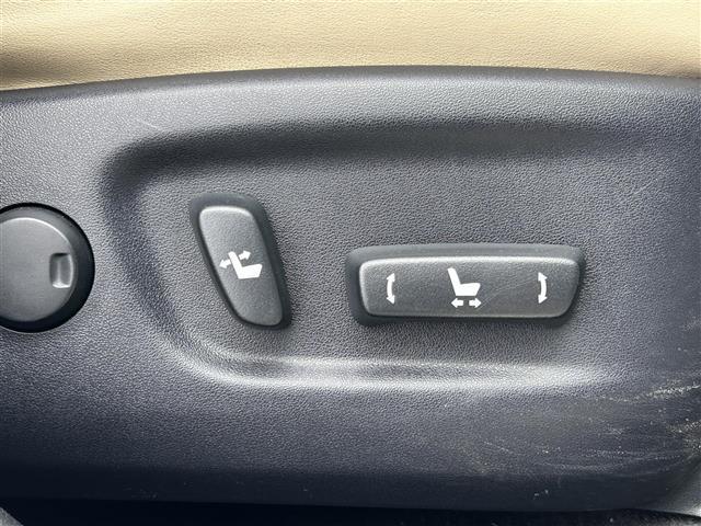 ハリアー プレミアム　禁煙車　純正ナビ　衝突被害軽減ブレーキ　レーダークルーズコントロール　ハーフレザーシート　パワーシート　ＬＥＤヘッドライト　オートハイビーム　パワーバックドア　ビルトインＥＴＣ　コーナーセンサー（10枚目）