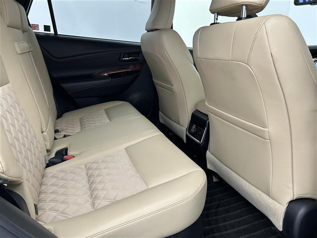 ハリアー プレミアム　禁煙車　純正ナビ　衝突被害軽減ブレーキ　レーダークルーズコントロール　ハーフレザーシート　パワーシート　ＬＥＤヘッドライト　オートハイビーム　パワーバックドア　ビルトインＥＴＣ　コーナーセンサー（28枚目）