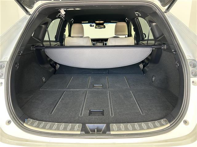 ハリアー プレミアム　禁煙車　純正ナビ　衝突被害軽減ブレーキ　レーダークルーズコントロール　ハーフレザーシート　パワーシート　ＬＥＤヘッドライト　オートハイビーム　パワーバックドア　ビルトインＥＴＣ　コーナーセンサー（32枚目）