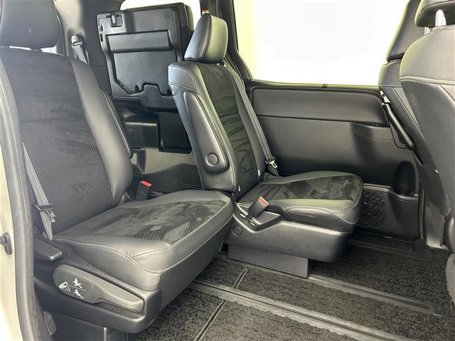 ヴォクシー ハイブリッドＺＳ　煌ＩＩＩ　禁煙車　純正１０型メモリナビ　トヨタセーフティセンス　両側パワースライドドア　クルーズコンロール　バックカメラ　クリアランスソナー　革巻きステアリング　前席シートヒーター　ハーフレザーシート（27枚目）