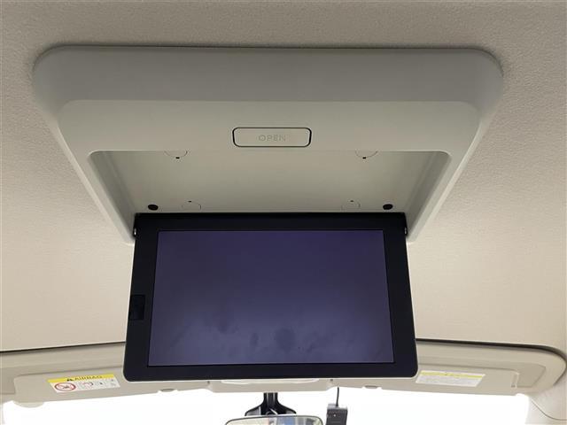 セレナ ハイウェイスター プロパイロットエディション 禁煙車 純正9型メモリナビ エマージェンシーブレーキ プロパイロット フリップダウンモニター バックカメラ 革巻きステアリング Blu-ray Bluetooth フルセグTV 純正16インチAW(3枚目)