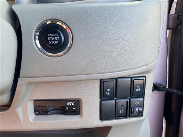 フレアワゴン ＸＳ　片側パワースライドドア　バックカメラ　プッシュスタート　スマートキー　ＥＴＣ　純正フロアマット　ドアバイザー　フォグランプ　社外１５インチアルミ　　電動格納ミラー（6枚目）