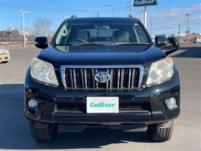 ランドクルーザープラド ＴＸ　４ＷＤ　禁煙車　サンルーフ　純正ナビ　バックカメラ　スマートキー　フォグライト　ルーフレール　純正アルミホイール　ビルトインＥＴＣ　オートライト　コーナーセンサー　保証書　取扱説明書　プッシュスタート（26枚目）