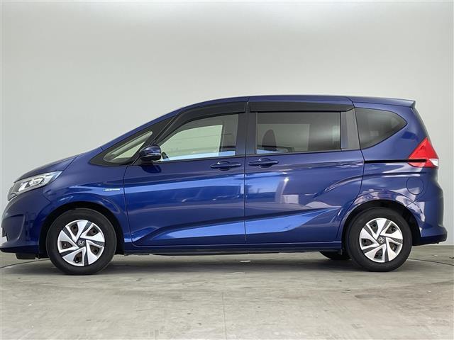 フリード＋ハイブリッド ハイブリッドＧ・ホンダセンシング　禁煙　純正９型ナビ　両側電動スライドドア　レーダークルーズコントロール　ＥＴＣ　バックカメラ　衝突軽減ブレーキ　レーンアシスト　純正フロアマット　ドアバイザー　後席サンシェード　電動格納サイドミラー（37枚目）