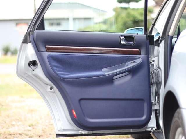 A4 2.4 ネイビーインテリア V6 ティプトロニック(51枚目)