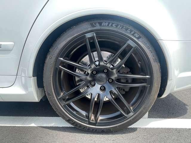 タイヤの溝も十分のこっており、まだまだご使用いただけます。