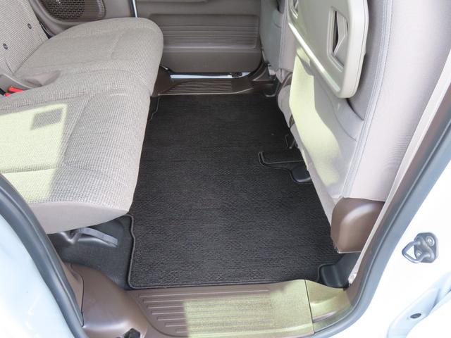 �y�㕔���Ȃ̃t���A�}�b�g�z�㕔���Ȃ������t���A�}�b�g�t���ł��B��������傫�ȃX���⏝�A����ȂǂȂ���������Y��ȏ�Ԃł��B