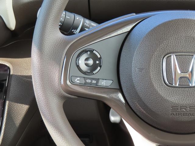 �y�I�[�f�B�I�̐؂�ւ��X�C�b�`�z�^�]�����i�r��G�邱�ƂȂ��A�\�[�X�I����{�����[���̒��߂Ȃǂ��ł���̂ň��S�ł��B