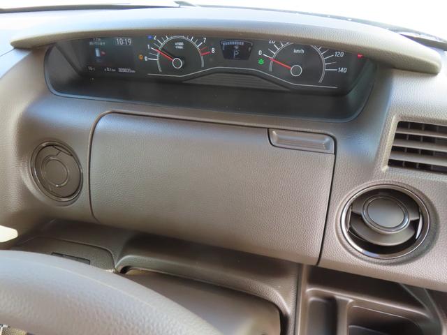 �y�^�]�ȃA�b�p�[�{�b�N�X�z�p�b�Ǝ��o���₷���ʒu�ɂ���{�b�N�X�Ȃ̂ŁA�����z�Ȃǂ̏�������{�Ȃǂ̏����q�A���Ԍ��ȂǁA�悭�g�����̂̎��[�ɕ֗��ł��B