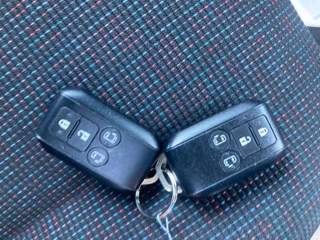 スペーシア ＨＹＢＲＩＤ　Ｘ　２型　　バンパー傷、凹み、穴　カーナビ　フルセグ　全方位カメラ　ＥＴＣ　フリーキー　衝突被害軽減ブレーキ　前後・誤発進抑制機能　後退時ブレーキサポート　後席両側電動スライドドア　スリムサーキュレーター（50枚目）