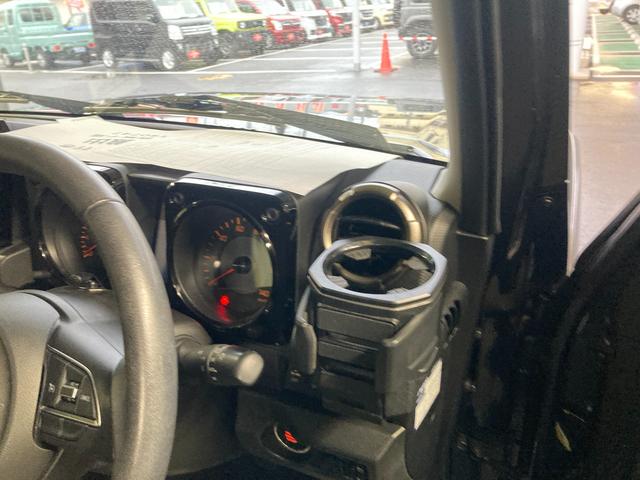 ジムニー ＸＣ　５ＭＴ　カーナビ　バックカメラ　衝突被害軽減ブレーキ　ＴＶ　ＡＭ・ＦＭラジオ　Ｂｌｕｅｔｏｏｔｈ接続　　ＬＥＤヘッドランプ　フルオートエアコン　パートタイム４ＷＤ　ＥＴＣ　フリーキー（7枚目）