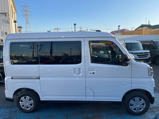 アトレー ＲＳ　届出済未使用　ＣＶＴ　ターボ　衝突被害軽減システム　クリアランスソナー　オートクルーズコントロール　バックカメラ　両側電動スライドドア　スマートキー　アイドリングストップ　電動格納ミラー　オートライト（14枚目）