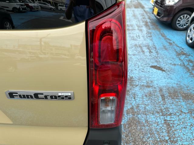 タント ファンクロスターボ　届け出済未使用車　バックカメラ　両側電動スライドドア　クリアランスソナー　レーンアシスト　衝突被害軽減システム　ＬＥＤヘッドランプ　スマートキー　　アイドリングストップ　電動格納ミラー　シートヒーター（45枚目）