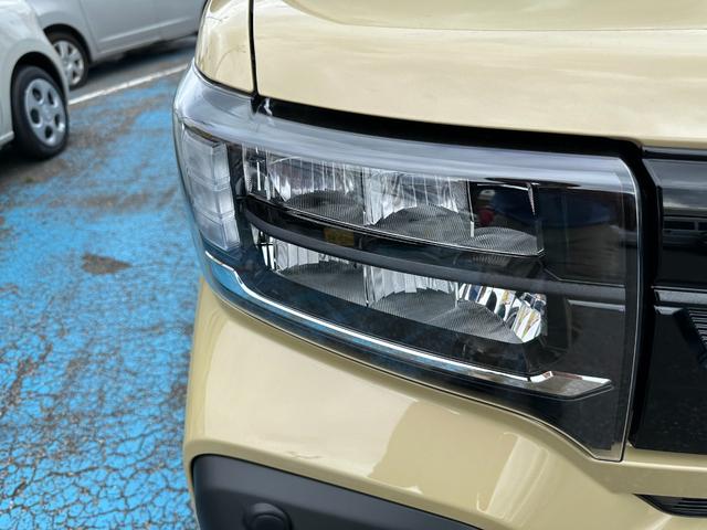 タント ファンクロスターボ　届け出済未使用車　バックカメラ　両側電動スライドドア　クリアランスソナー　レーンアシスト　衝突被害軽減システム　ＬＥＤヘッドランプ　スマートキー　　アイドリングストップ　電動格納ミラー　シートヒーター（49枚目）