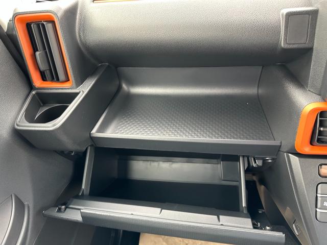 タント ファンクロスターボ　届け出済未使用車　バックカメラ　両側電動スライドドア　クリアランスソナー　レーンアシスト　衝突被害軽減システム　ＬＥＤヘッドランプ　スマートキー　　アイドリングストップ　電動格納ミラー　シートヒーター（55枚目）