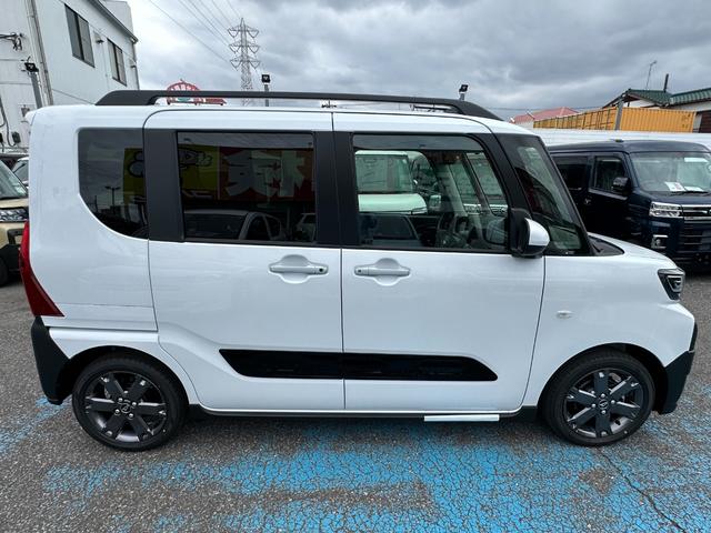 タント ファンクロスターボ　届け出済未使用車　バックカメラ　両側電動スライドドア　クリアランスソナ　衝突被害軽減システム　オートライト　ＬＥＤヘッドランプ　ヘッドライトウォッシャ　スマートキ　アイドリングストップ　電動格納ミラー（14枚目）