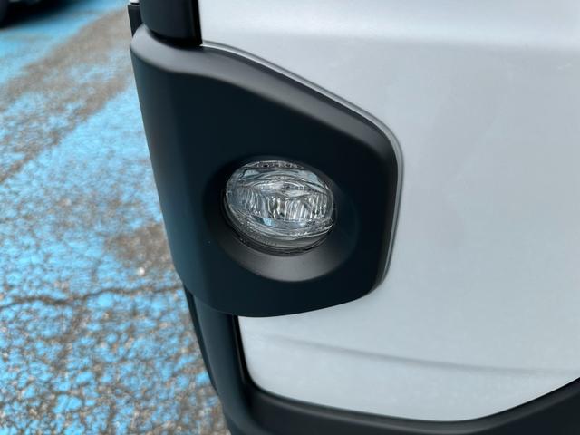 タント ファンクロスターボ　届け出済未使用車　バックカメラ　両側電動スライドドア　クリアランスソナ　衝突被害軽減システム　オートライト　ＬＥＤヘッドランプ　ヘッドライトウォッシャ　スマートキ　アイドリングストップ　電動格納ミラー（30枚目）